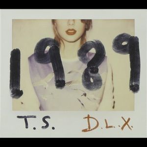 TAYLOR SWIFT 1989 deluxe CD with Polaroids